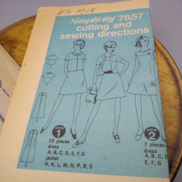 UNCUT Vintage Sewing PATTERN Simplicity 7657, Misses 1968 Dress and Jacket - Picture 1 of 3